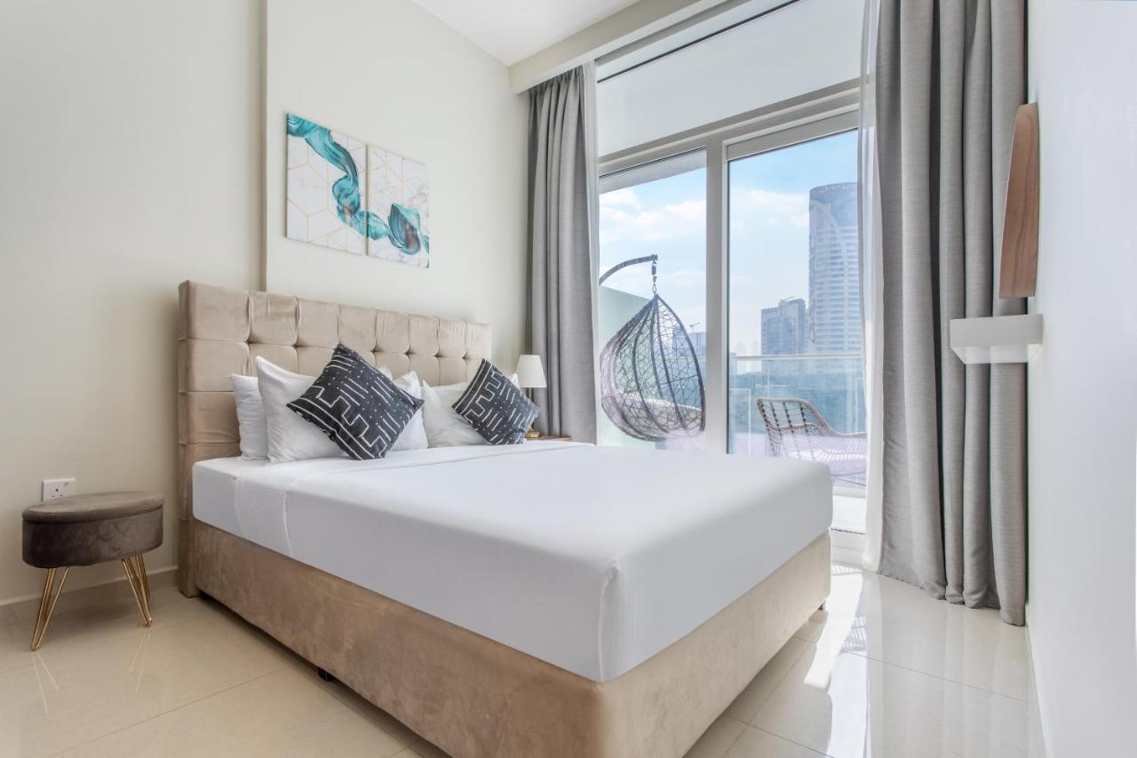 Reva Residences - One Bedroom Apartment By The S Holiday Homes Дубай Екстериор снимка